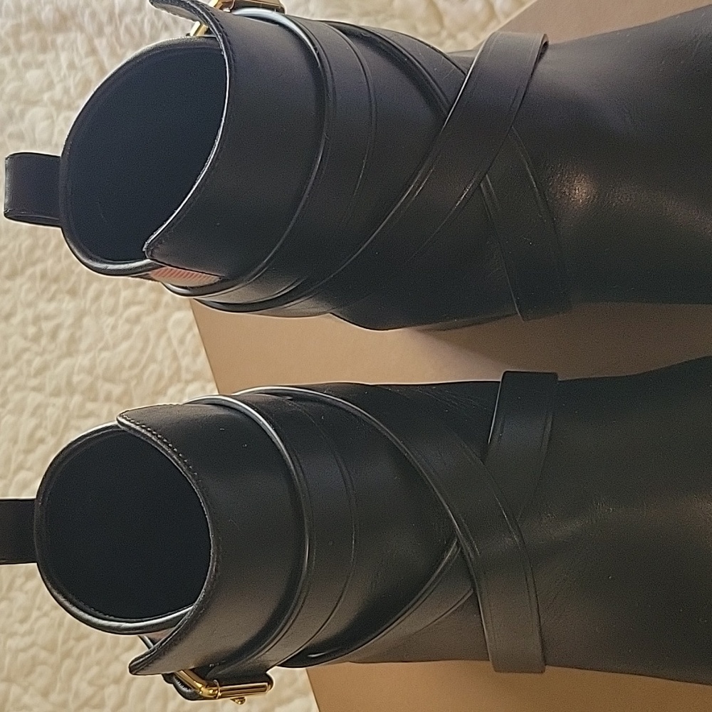 Burberry Ankle Boot - Picture 7 of 7